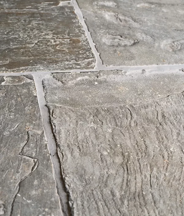 highclere-sandstone-weathered-capietra-tiles2