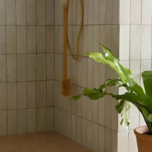 fontenay-porcelain-metro-pleated