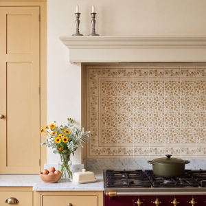 Capietra Studio Sanderson Anaar Ochre, Border & Corner